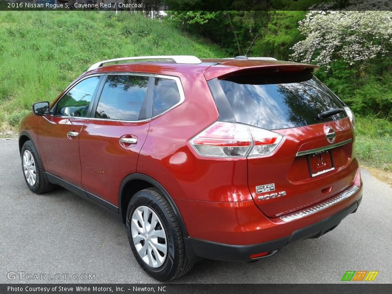 Cayenne Red / Charcoal 2016 Nissan Rogue S