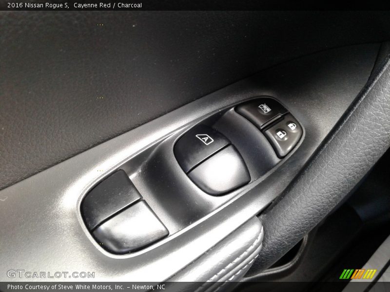 Cayenne Red / Charcoal 2016 Nissan Rogue S