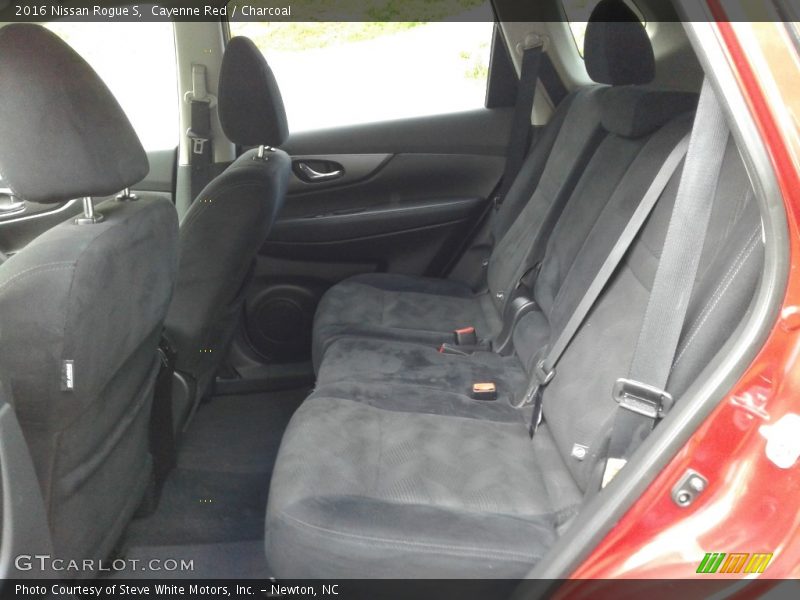 Cayenne Red / Charcoal 2016 Nissan Rogue S