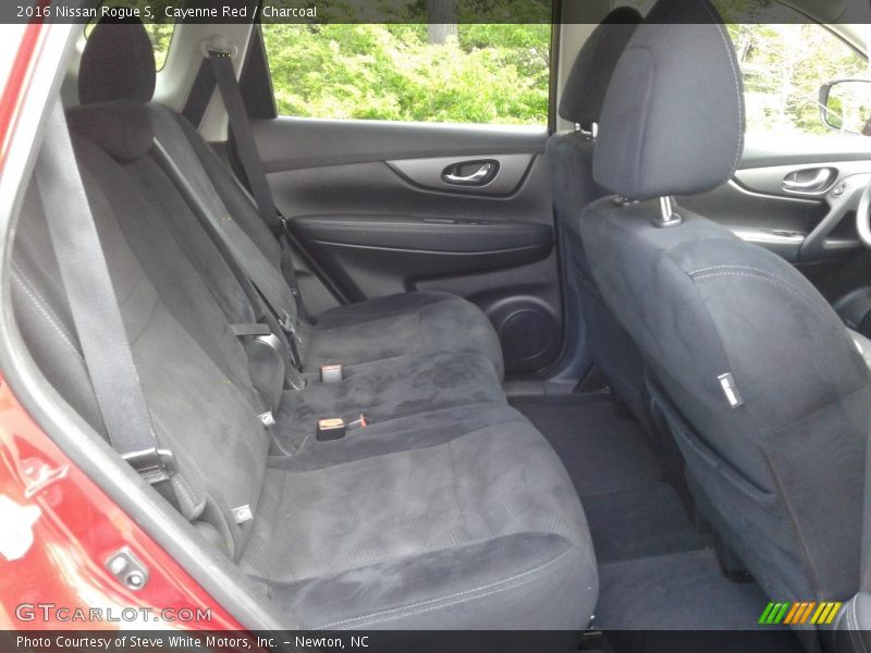 Cayenne Red / Charcoal 2016 Nissan Rogue S