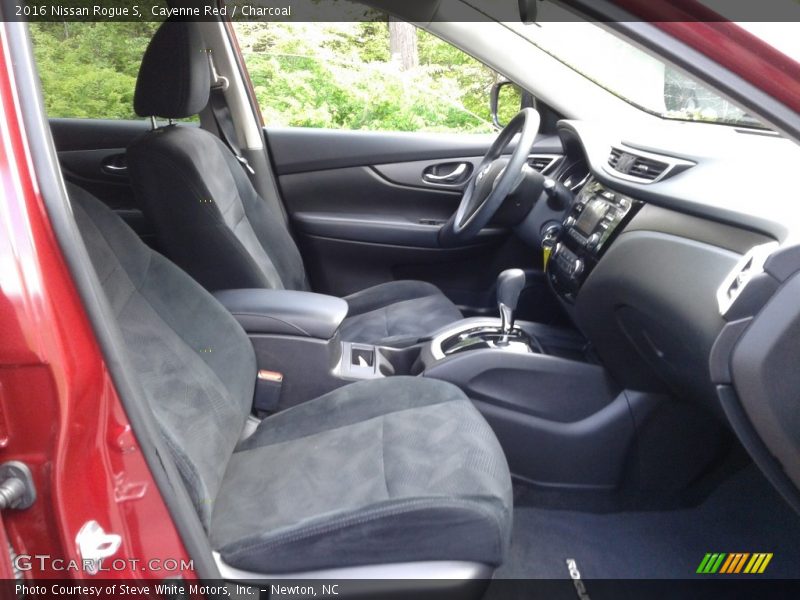 Cayenne Red / Charcoal 2016 Nissan Rogue S