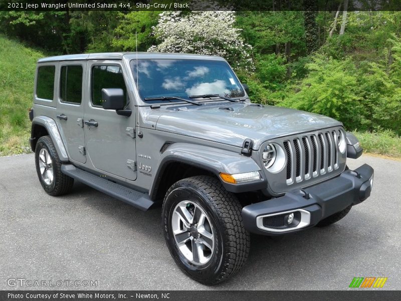 Front 3/4 View of 2021 Wrangler Unlimited Sahara 4x4