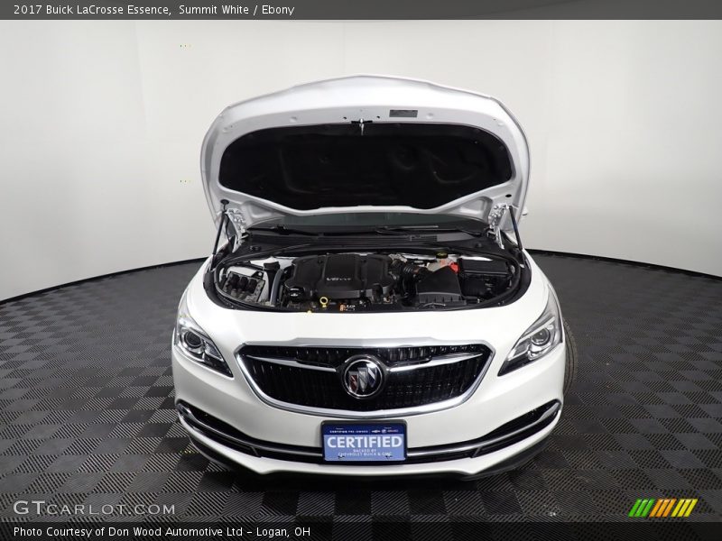 Summit White / Ebony 2017 Buick LaCrosse Essence