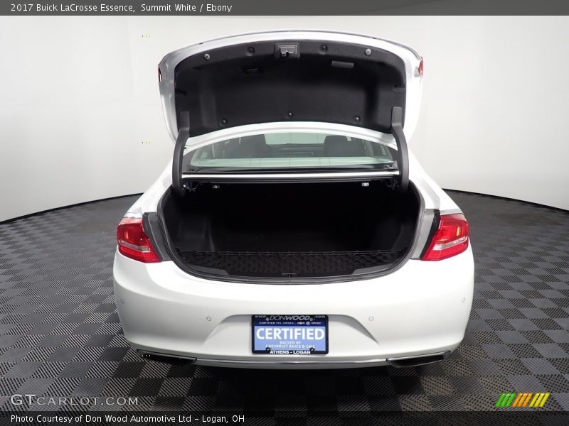 Summit White / Ebony 2017 Buick LaCrosse Essence