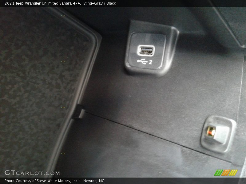 Sting-Gray / Black 2021 Jeep Wrangler Unlimited Sahara 4x4