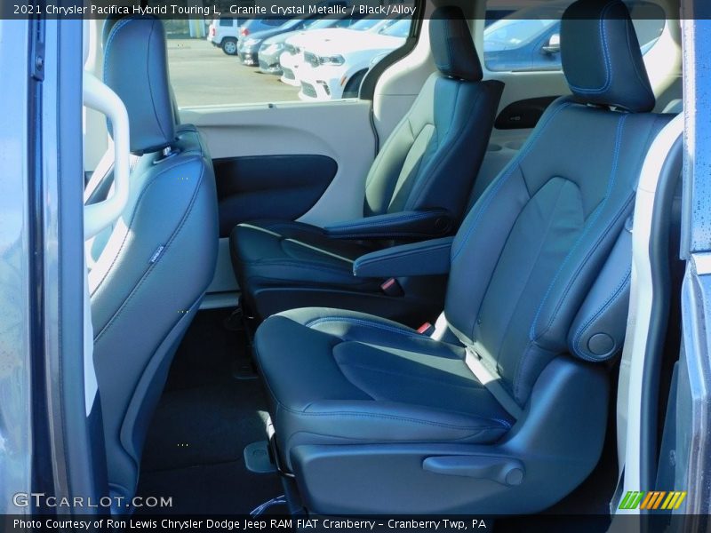 Granite Crystal Metallic / Black/Alloy 2021 Chrysler Pacifica Hybrid Touring L