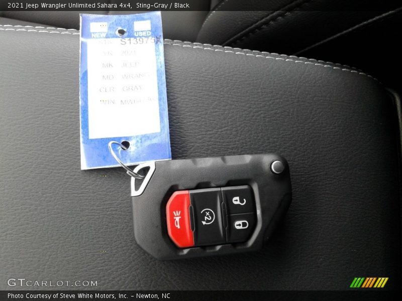 Sting-Gray / Black 2021 Jeep Wrangler Unlimited Sahara 4x4