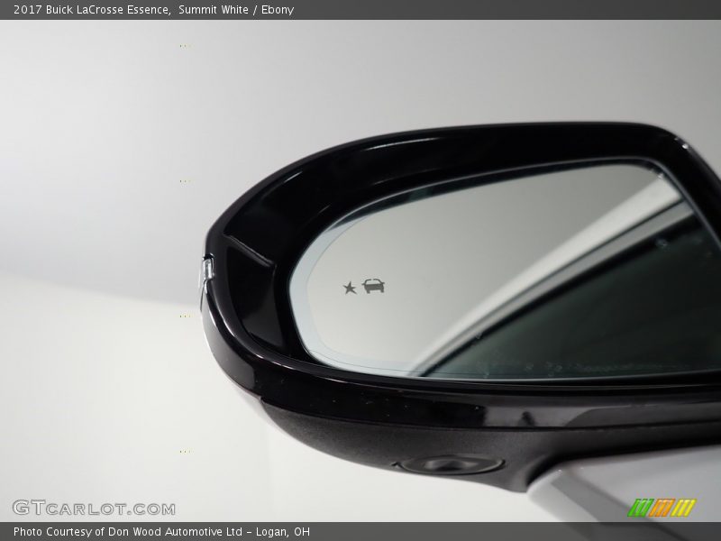 Summit White / Ebony 2017 Buick LaCrosse Essence