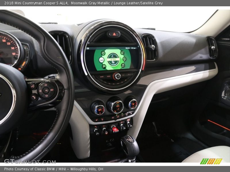 Moonwalk Gray Metallic / Lounge Leather/Satellite Grey 2018 Mini Countryman Cooper S ALL4