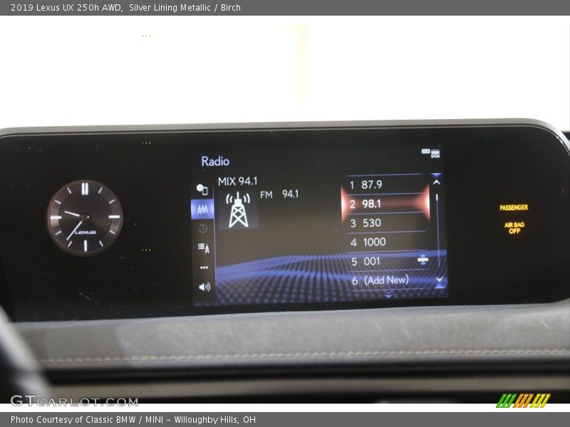 Silver Lining Metallic / Birch 2019 Lexus UX 250h AWD