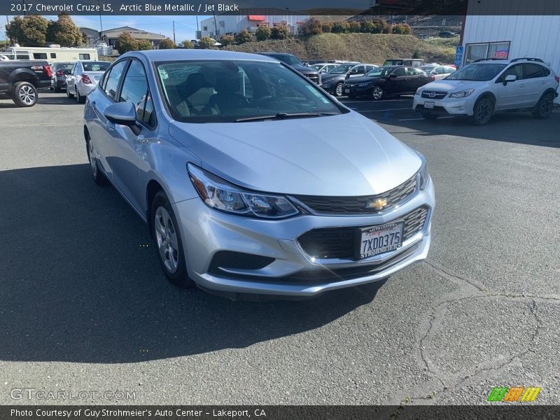 Arctic Blue Metallic / Jet Black 2017 Chevrolet Cruze LS