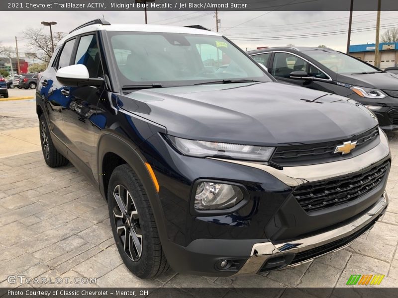 Front 3/4 View of 2021 TrailBlazer ACTIV