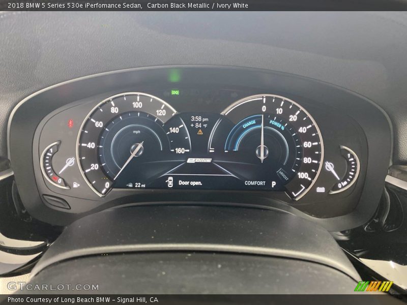 Carbon Black Metallic / Ivory White 2018 BMW 5 Series 530e iPerfomance Sedan