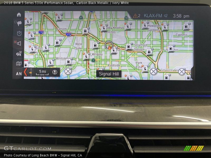 Carbon Black Metallic / Ivory White 2018 BMW 5 Series 530e iPerfomance Sedan