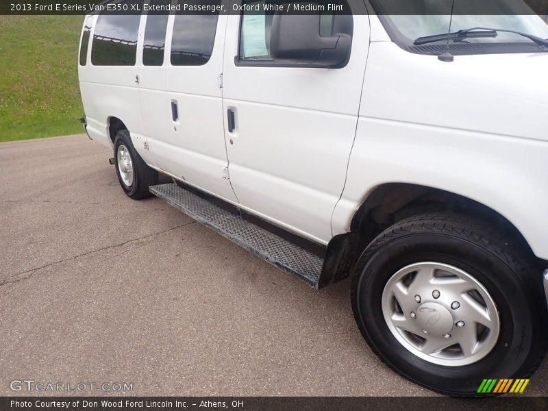 Oxford White / Medium Flint 2013 Ford E Series Van E350 XL Extended Passenger