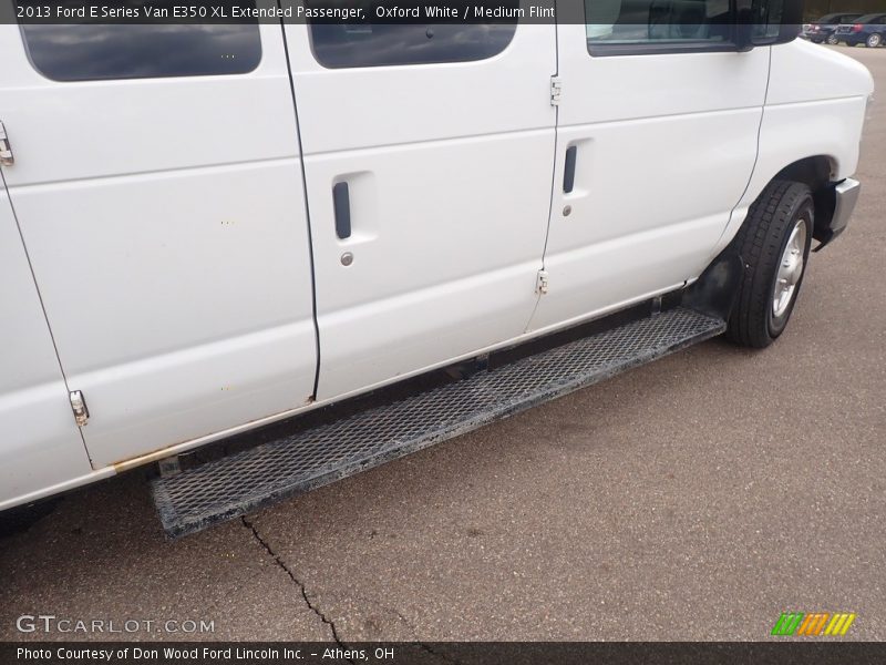 Oxford White / Medium Flint 2013 Ford E Series Van E350 XL Extended Passenger