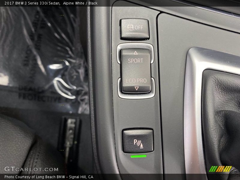 Alpine White / Black 2017 BMW 3 Series 330i Sedan