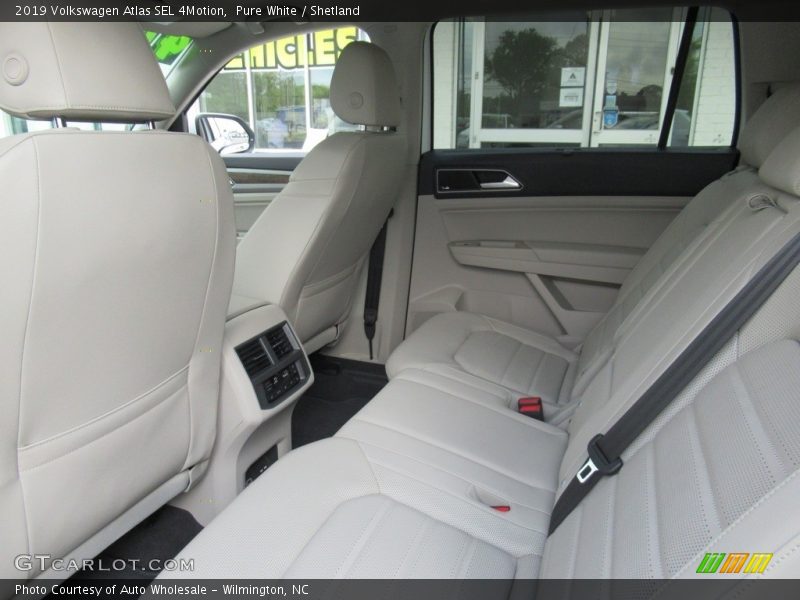 Pure White / Shetland 2019 Volkswagen Atlas SEL 4Motion