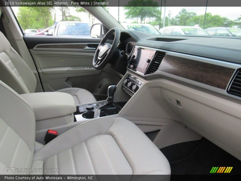 Pure White / Shetland 2019 Volkswagen Atlas SEL 4Motion