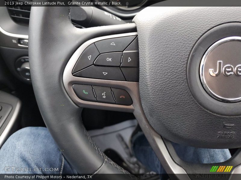 Granite Crystal Metallic / Black 2019 Jeep Cherokee Latitude Plus
