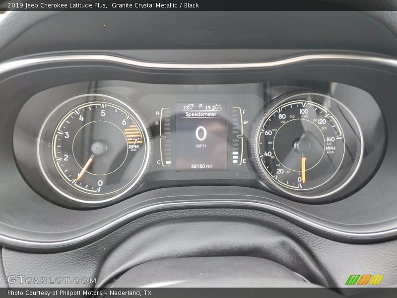 Granite Crystal Metallic / Black 2019 Jeep Cherokee Latitude Plus