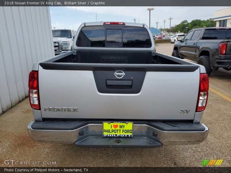 Brilliant Silver / Graphite 2018 Nissan Frontier SV King Cab
