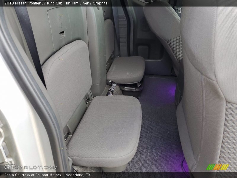 Brilliant Silver / Graphite 2018 Nissan Frontier SV King Cab