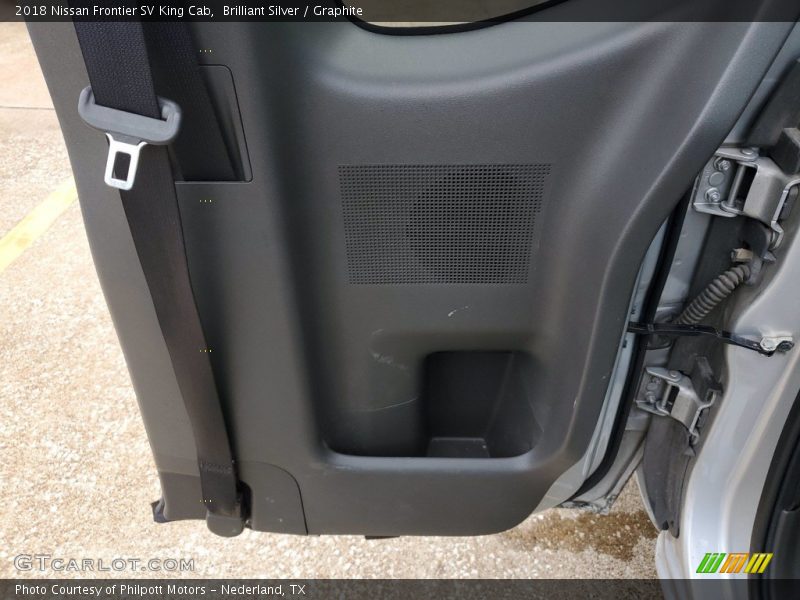 Brilliant Silver / Graphite 2018 Nissan Frontier SV King Cab