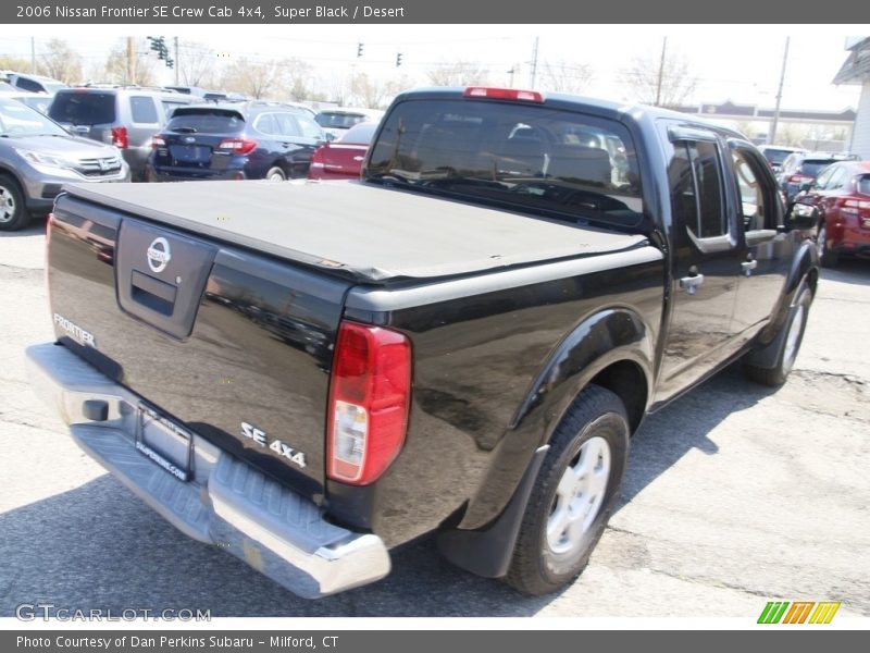 Super Black / Desert 2006 Nissan Frontier SE Crew Cab 4x4