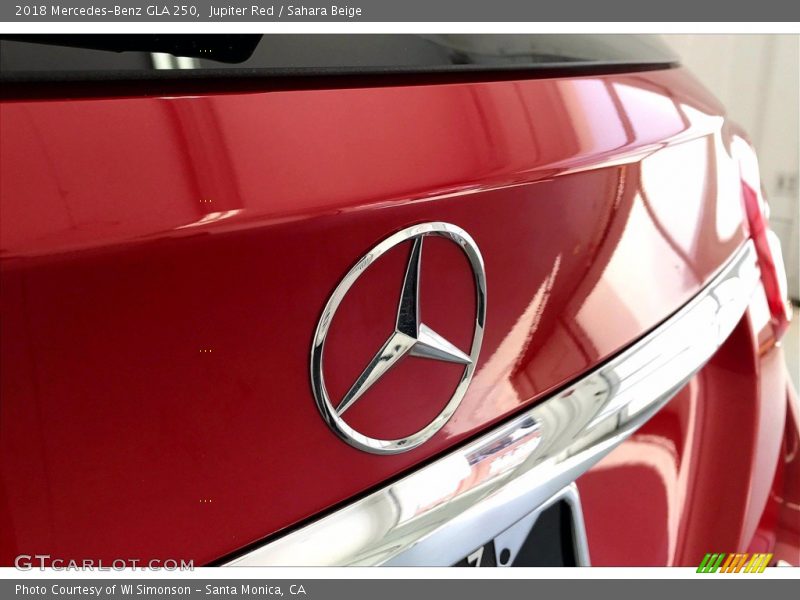 Jupiter Red / Sahara Beige 2018 Mercedes-Benz GLA 250