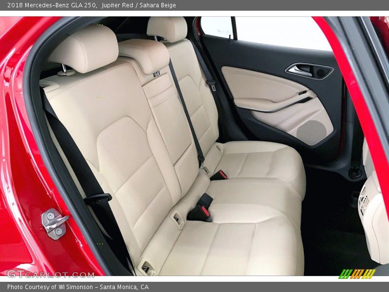 Jupiter Red / Sahara Beige 2018 Mercedes-Benz GLA 250