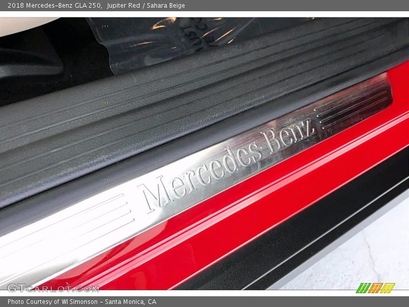 Jupiter Red / Sahara Beige 2018 Mercedes-Benz GLA 250