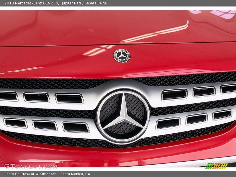 Jupiter Red / Sahara Beige 2018 Mercedes-Benz GLA 250