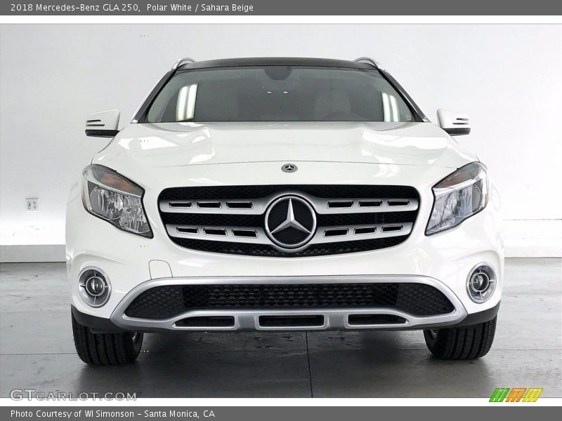 Polar White / Sahara Beige 2018 Mercedes-Benz GLA 250