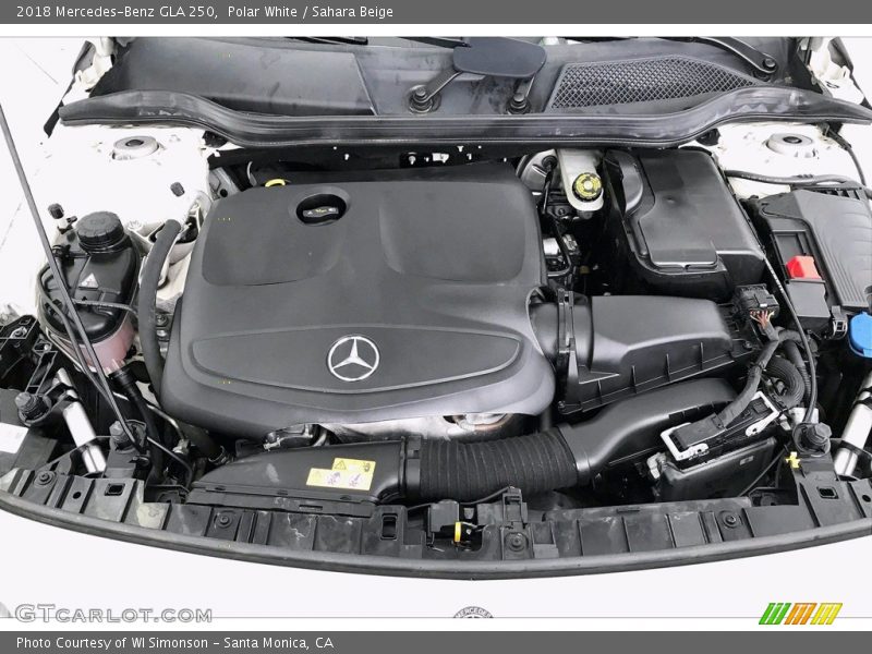 Polar White / Sahara Beige 2018 Mercedes-Benz GLA 250