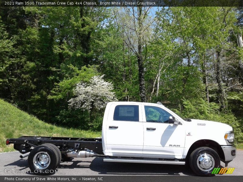 Bright White / Diesel Gray/Black 2021 Ram 3500 Tradesman Crew Cab 4x4 Chassis