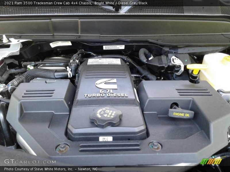 Bright White / Diesel Gray/Black 2021 Ram 3500 Tradesman Crew Cab 4x4 Chassis