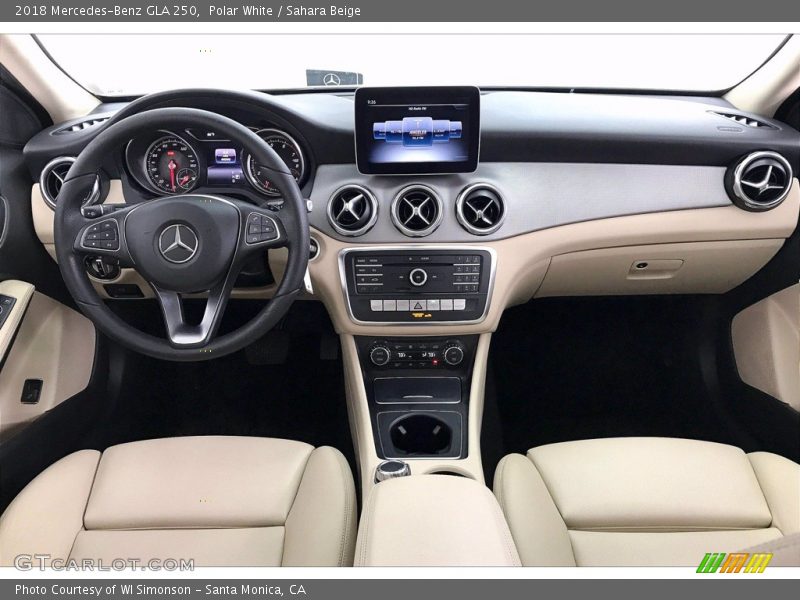 Polar White / Sahara Beige 2018 Mercedes-Benz GLA 250