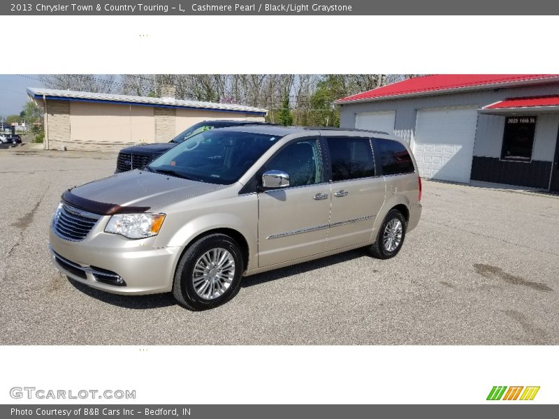 Cashmere Pearl / Black/Light Graystone 2013 Chrysler Town & Country Touring - L