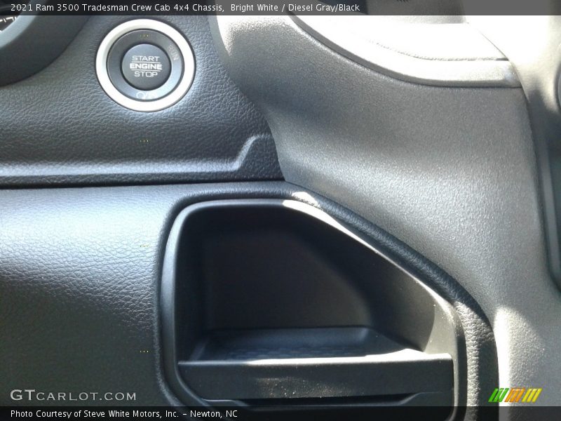 Bright White / Diesel Gray/Black 2021 Ram 3500 Tradesman Crew Cab 4x4 Chassis