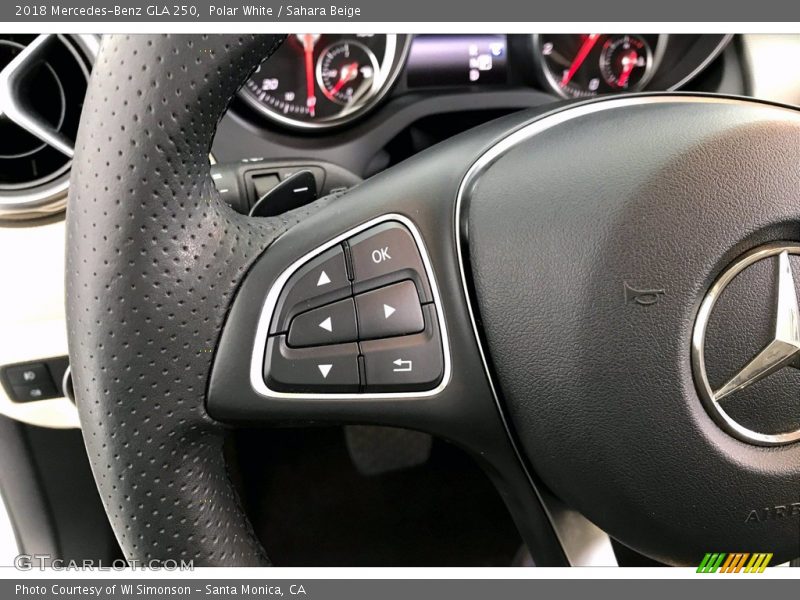 Polar White / Sahara Beige 2018 Mercedes-Benz GLA 250