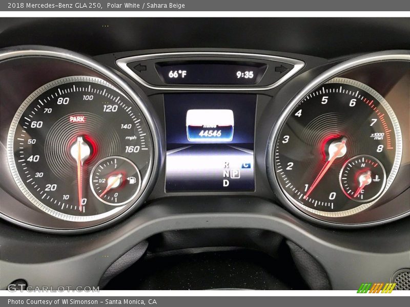 Polar White / Sahara Beige 2018 Mercedes-Benz GLA 250