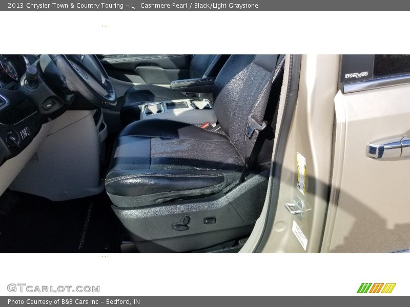 Cashmere Pearl / Black/Light Graystone 2013 Chrysler Town & Country Touring - L