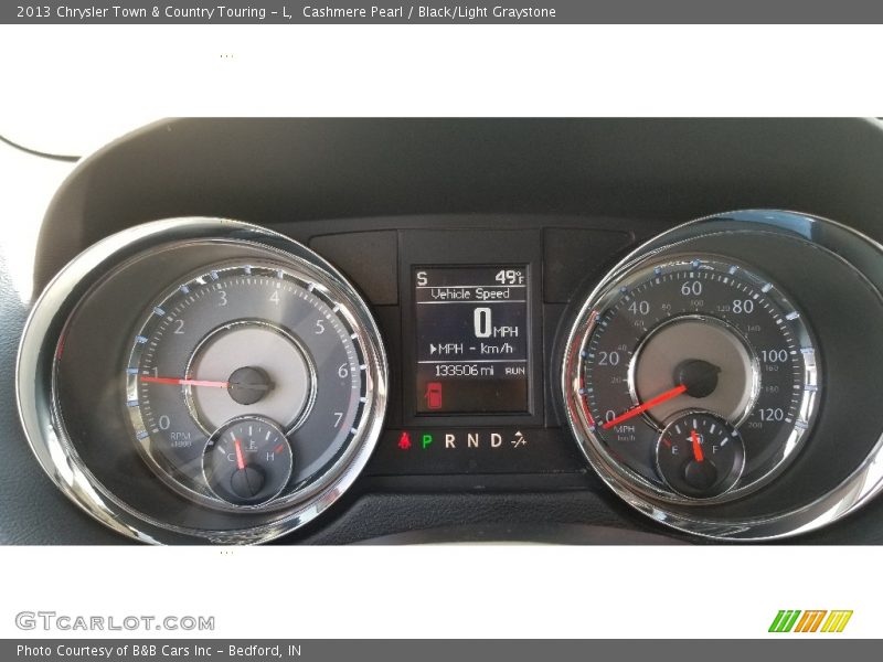 Cashmere Pearl / Black/Light Graystone 2013 Chrysler Town & Country Touring - L