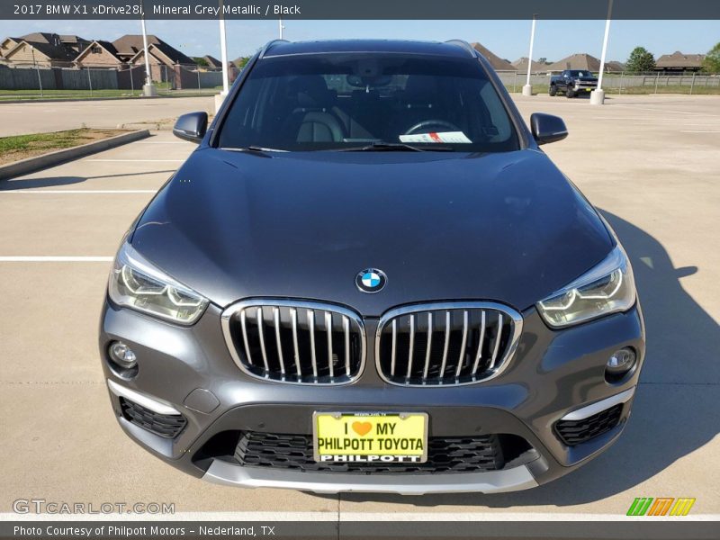 Mineral Grey Metallic / Black 2017 BMW X1 xDrive28i