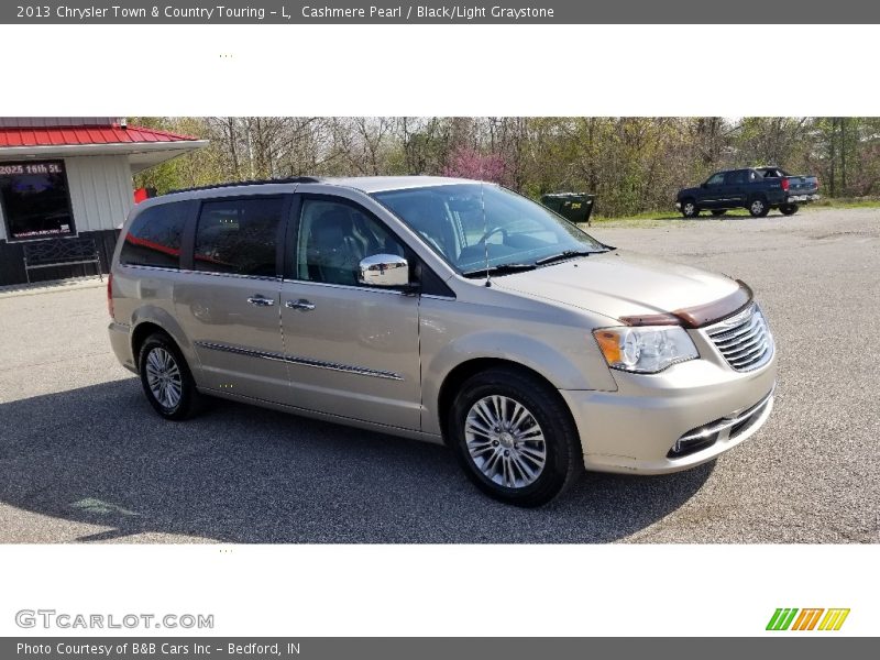 Cashmere Pearl / Black/Light Graystone 2013 Chrysler Town & Country Touring - L