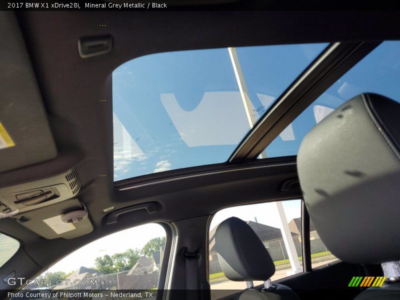 Mineral Grey Metallic / Black 2017 BMW X1 xDrive28i