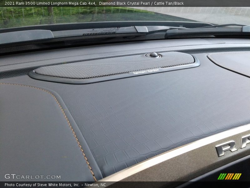 Diamond Black Crystal Pearl / Cattle Tan/Black 2021 Ram 3500 Limited Longhorn Mega Cab 4x4