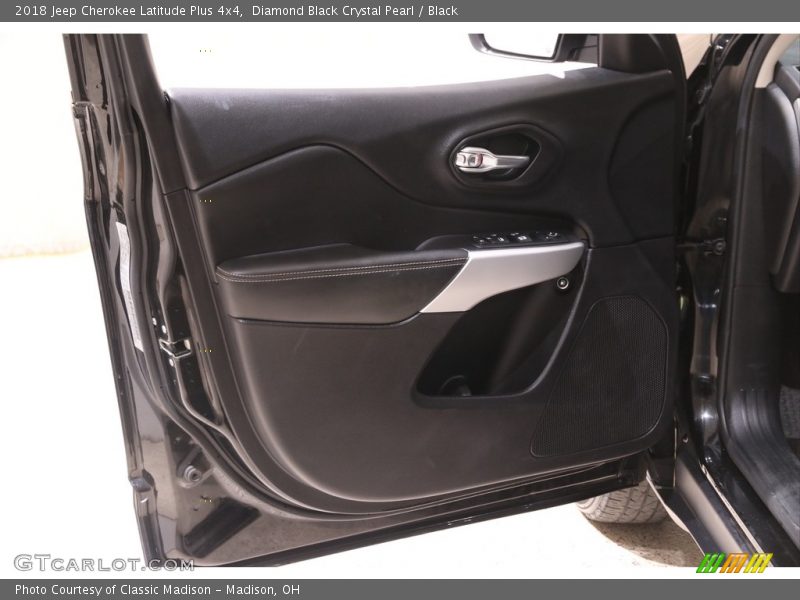 Diamond Black Crystal Pearl / Black 2018 Jeep Cherokee Latitude Plus 4x4