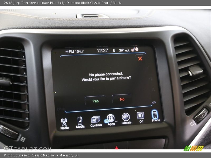 Diamond Black Crystal Pearl / Black 2018 Jeep Cherokee Latitude Plus 4x4